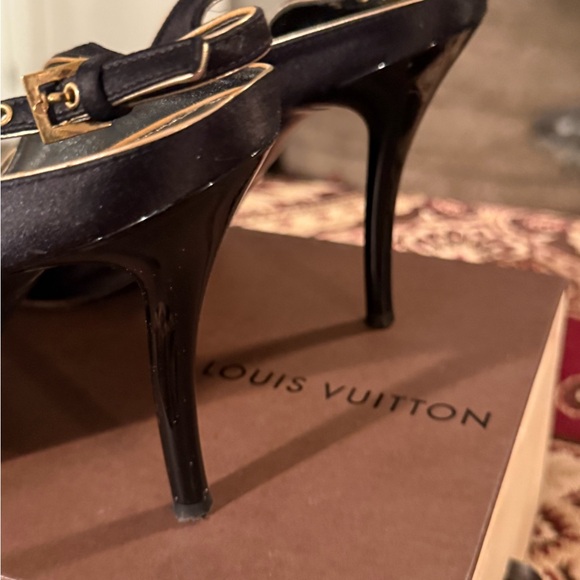Authentic Louis Vuitton Bee High Heel Sandals 9.5 w/box - Picture 11 of 16